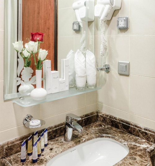 Al Dana Diamond Makkah image 5